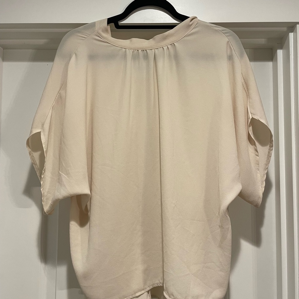 SHEIN top: cream color short sleeve flowy